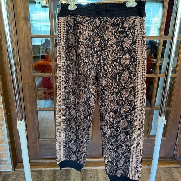 Alexander McQueen Black and Tan Animal Print Joggers S - Picture 2 of 10